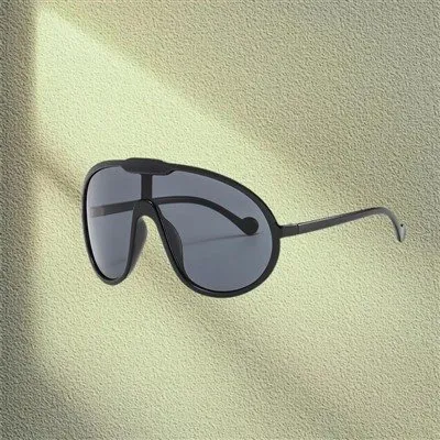 نظارات شمسية كبيرة الحجم للجنسين